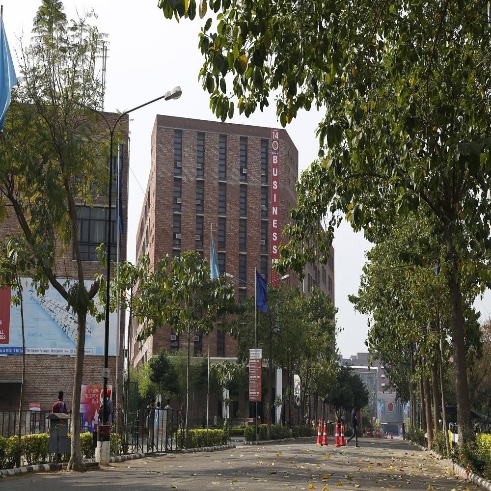 LPU Campus Mall photo 4